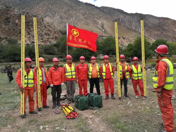 十四天，往返三十公里，精密水准测量穿越川藏无人区